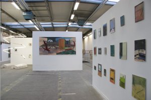 Installationsansicht - von links: Gabriel Braun, Katja Kollowa, Pius Fox